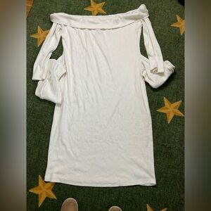 PrettyLittleThing Off-Shoulder CreamMaxi Dress